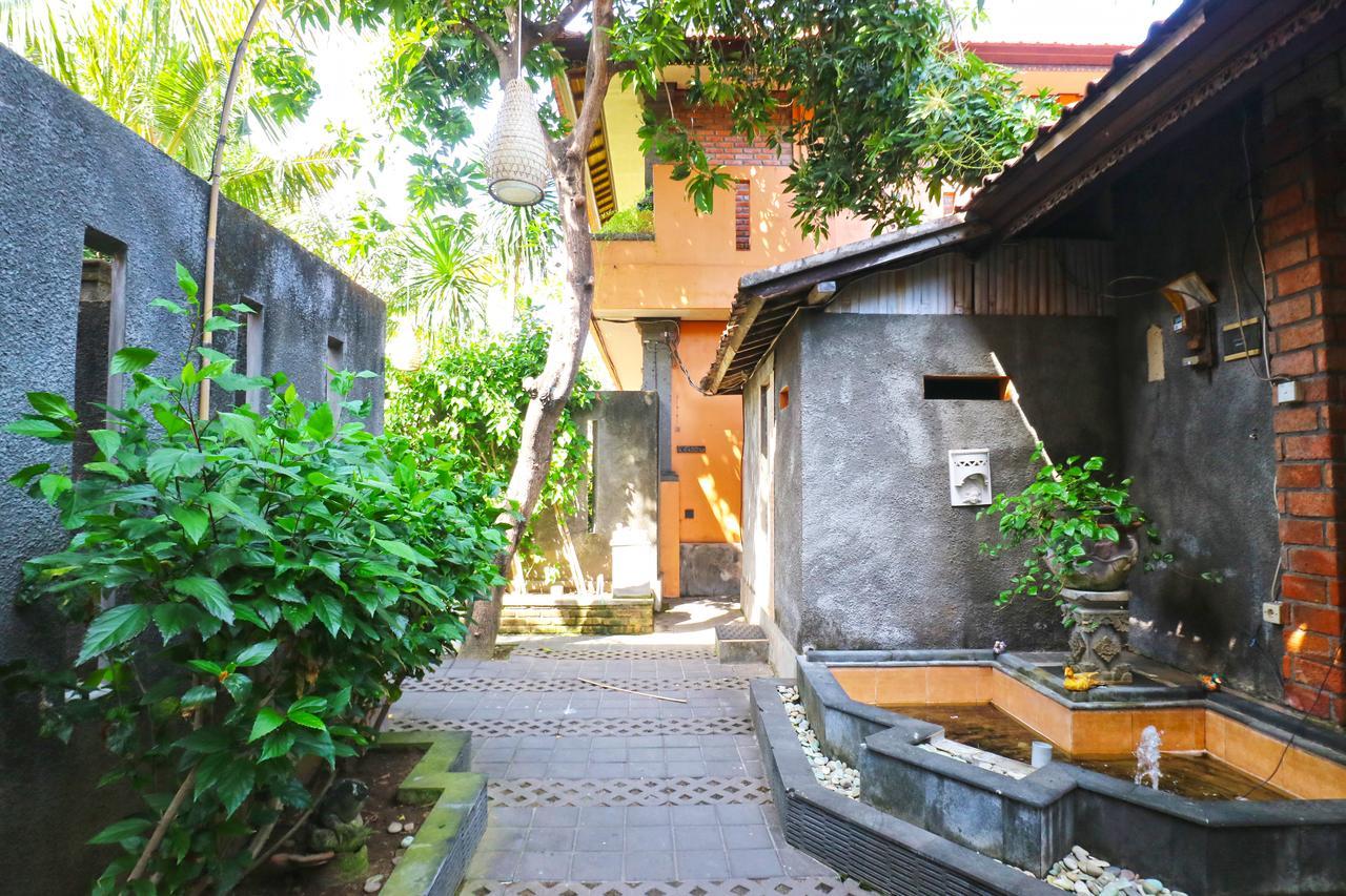 Kedin'S Inn Seminyak Exteriör bild