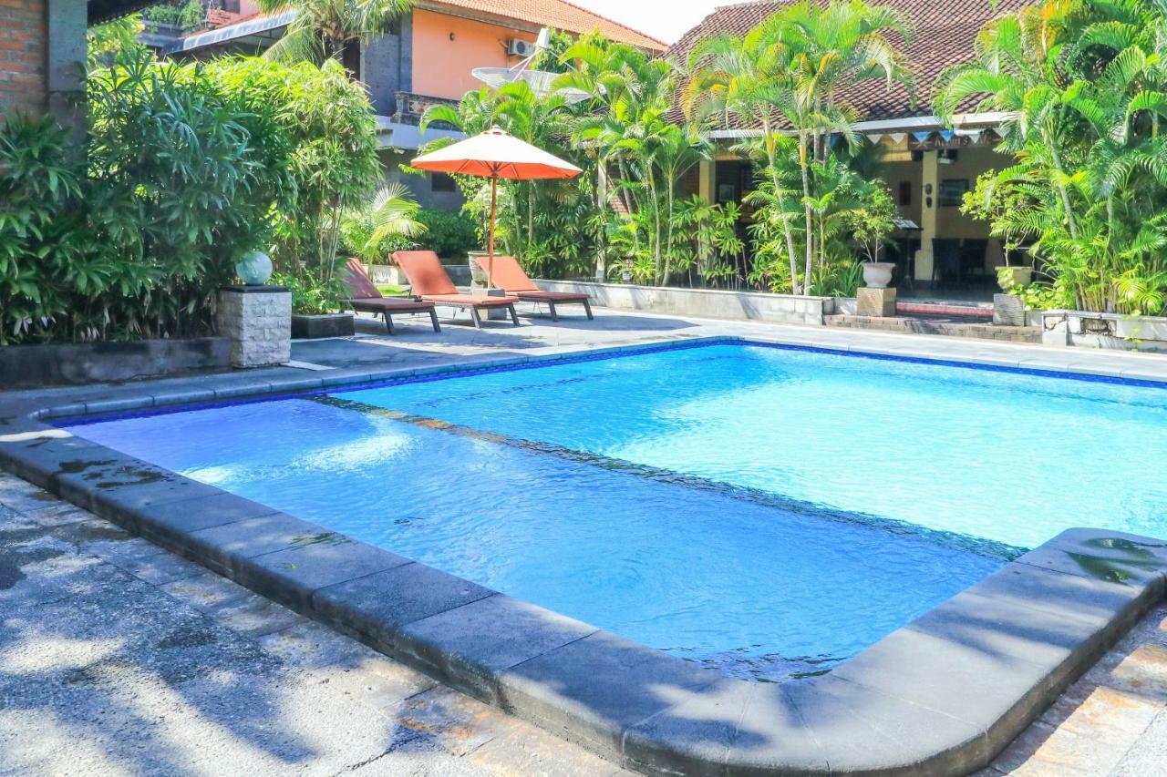 Kedin'S Inn Seminyak Exteriör bild