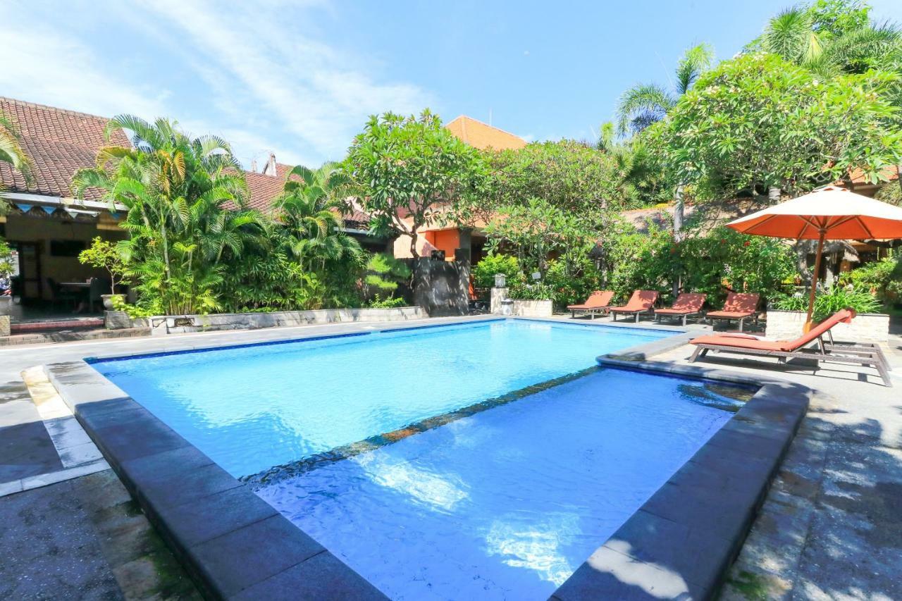 Kedin'S Inn Seminyak Exteriör bild